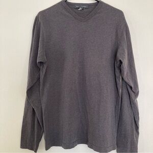 Banana Republic mens cotton pull over V neck Medium